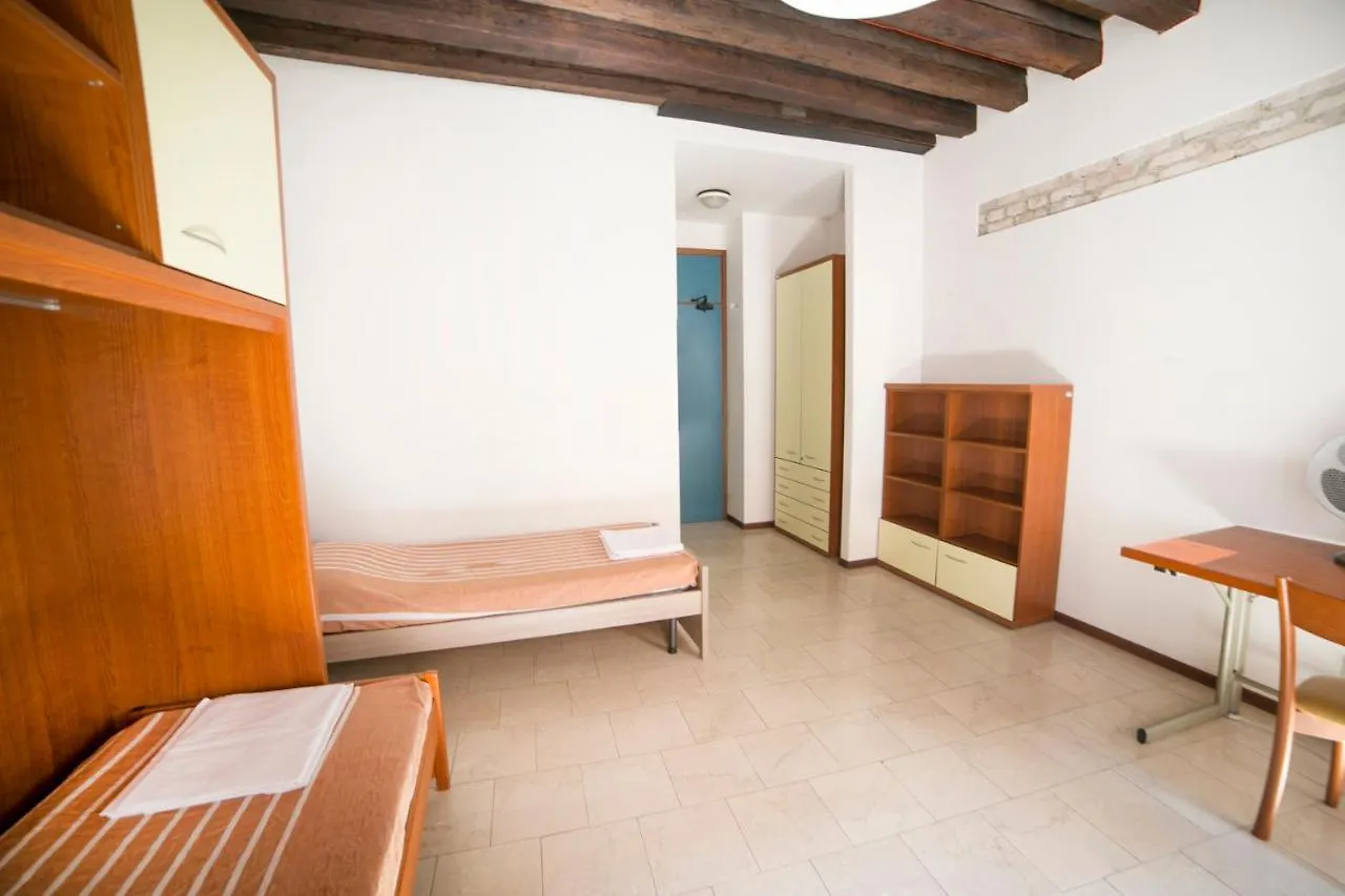 Haven Hostel San Toma Venice Italy